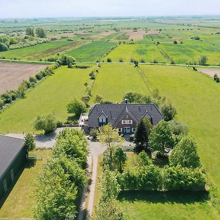 Holiday home Suedermarsch Twee